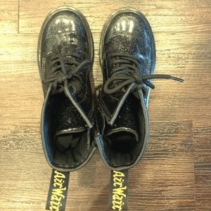 Little Girls Dr Martens Size 2